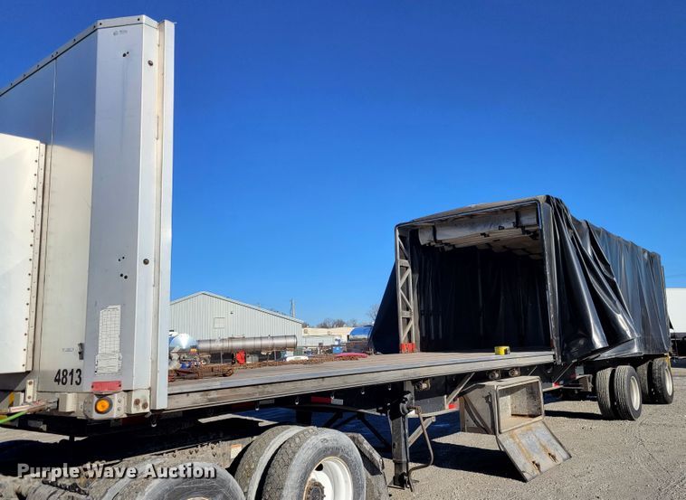 image for item KH9919 2007 Utility FS2CHA  flatbed trailer