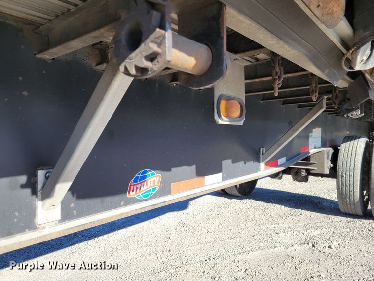 image for item KH9919 2007 Utility FS2CHA  flatbed trailer