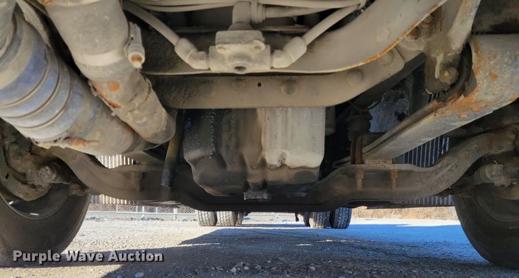 image for item KH9921 1998 Volvo VN  semi truck