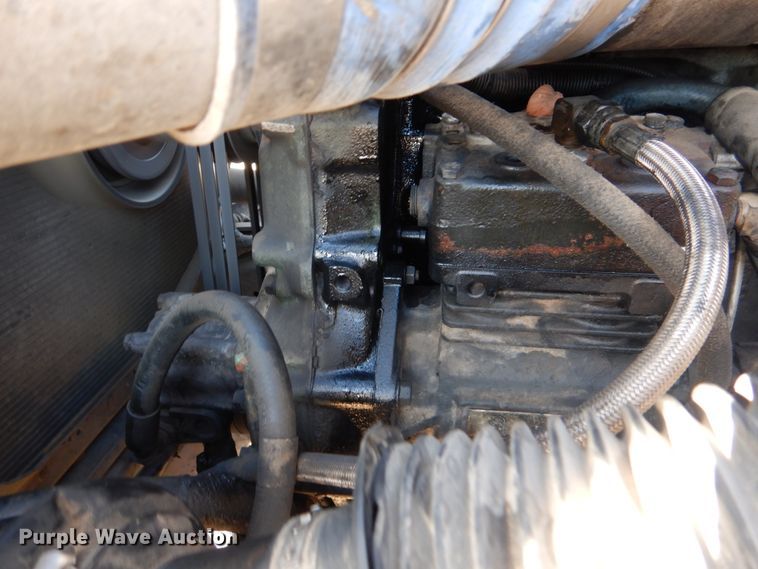 image for item KQ9605 1999 Freightliner Century Class  semi truck