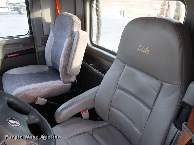 image for item KY9723 2012 Kenworth T800  semi truck