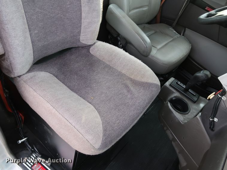 image for item KY9723 2012 Kenworth T800  semi truck