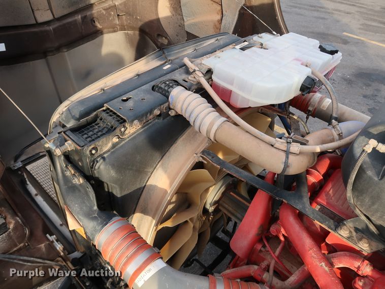 image for item KY9723 2012 Kenworth T800  semi truck