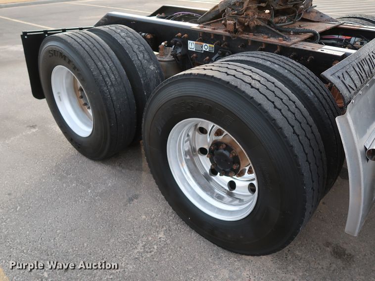 image for item KY9723 2012 Kenworth T800  semi truck