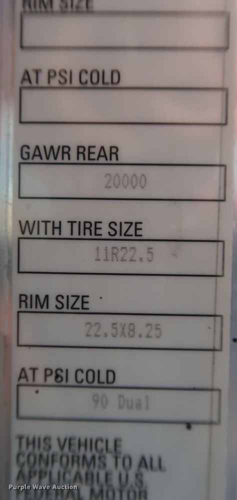 image for item KY9723 2012 Kenworth T800  semi truck