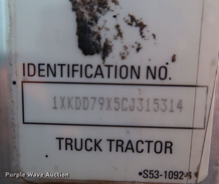 image for item KY9723 2012 Kenworth T800  semi truck