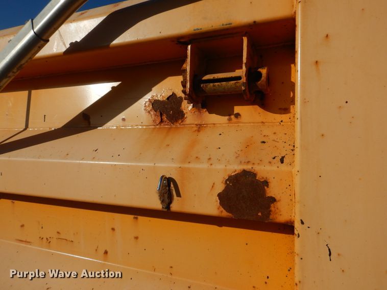 image for item DH8128 2011 International WorkStar 7400  dump truck