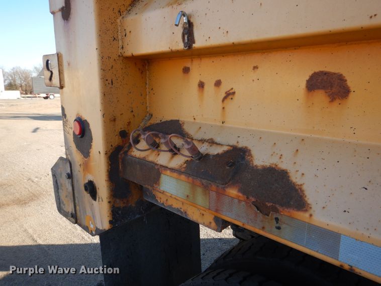 image for item DH8128 2011 International WorkStar 7400  dump truck