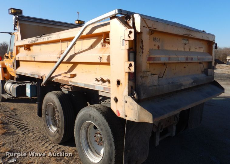 image for item DH8128 2011 International WorkStar 7400  dump truck