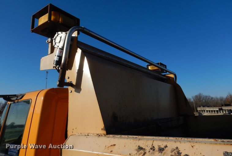 image for item DH8128 2011 International WorkStar 7400  dump truck