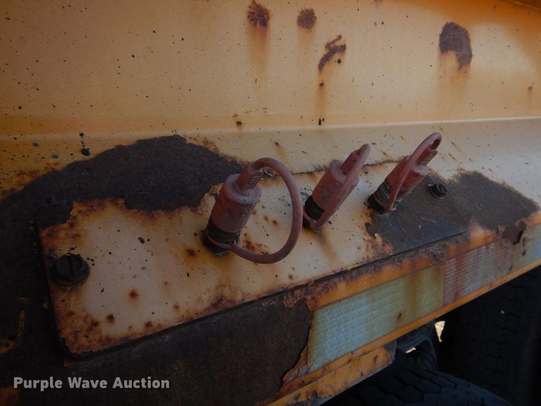 image for item DH8128 2011 International WorkStar 7400  dump truck