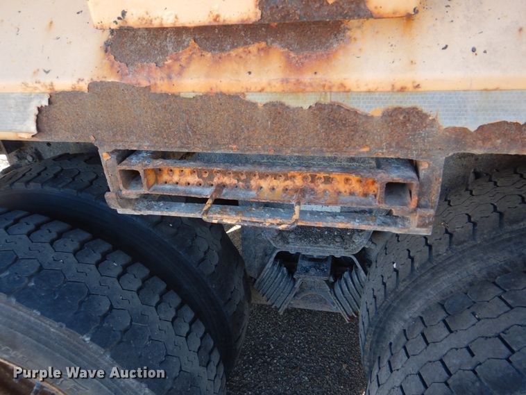 image for item DH8128 2011 International WorkStar 7400  dump truck