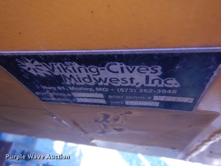 image for item DH8128 2011 International WorkStar 7400  dump truck