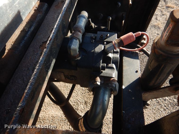 image for item DH8128 2011 International WorkStar 7400  dump truck