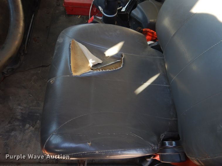 image for item DH8128 2011 International WorkStar 7400  dump truck