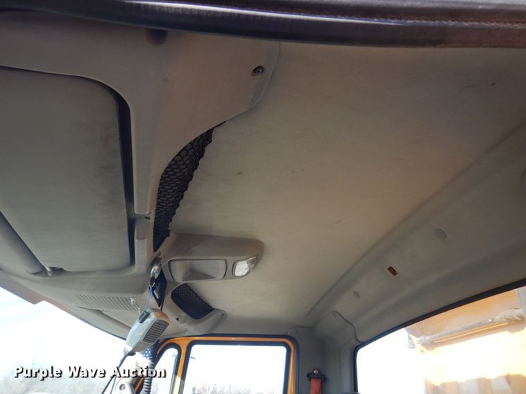 image for item DH8128 2011 International WorkStar 7400  dump truck