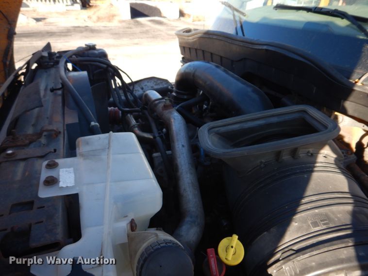 image for item DH8128 2011 International WorkStar 7400  dump truck