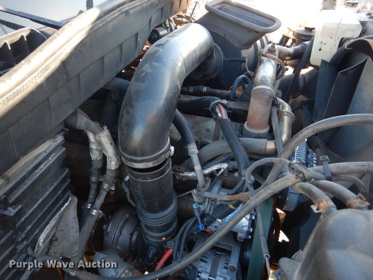 image for item DH8128 2011 International WorkStar 7400  dump truck