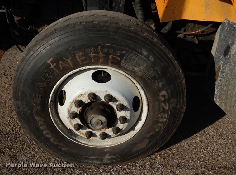 image for item DH8128 2011 International WorkStar 7400  dump truck