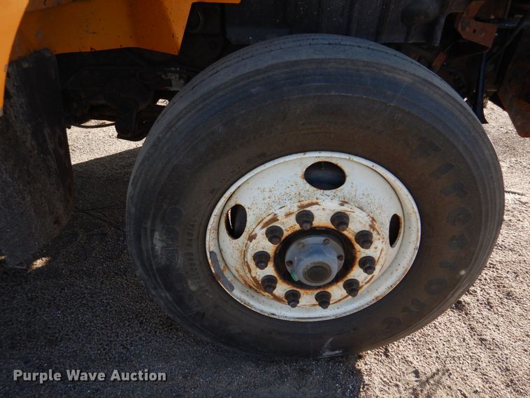 image for item DH8128 2011 International WorkStar 7400  dump truck