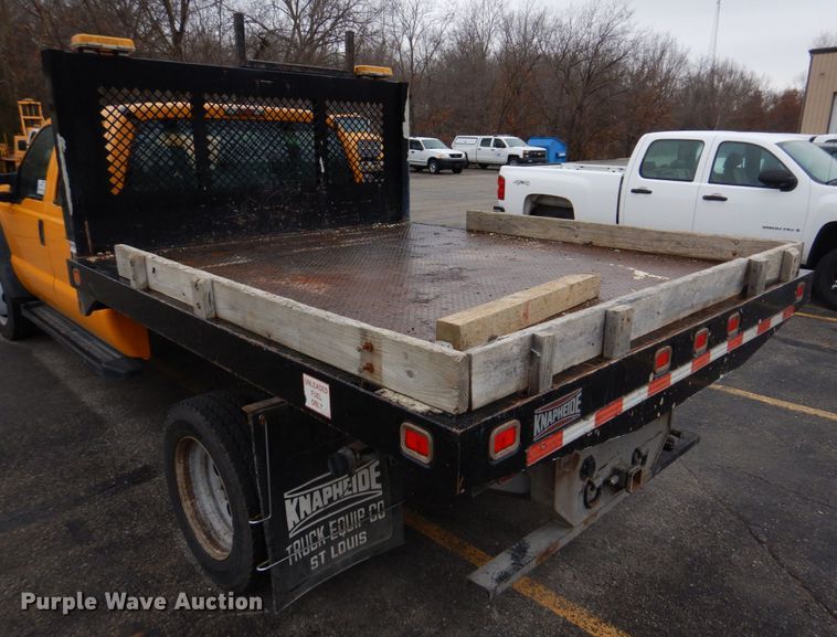 image for item DH8130 2012 Ford F550 Super Duty XL  Crew Cab flatbed truck