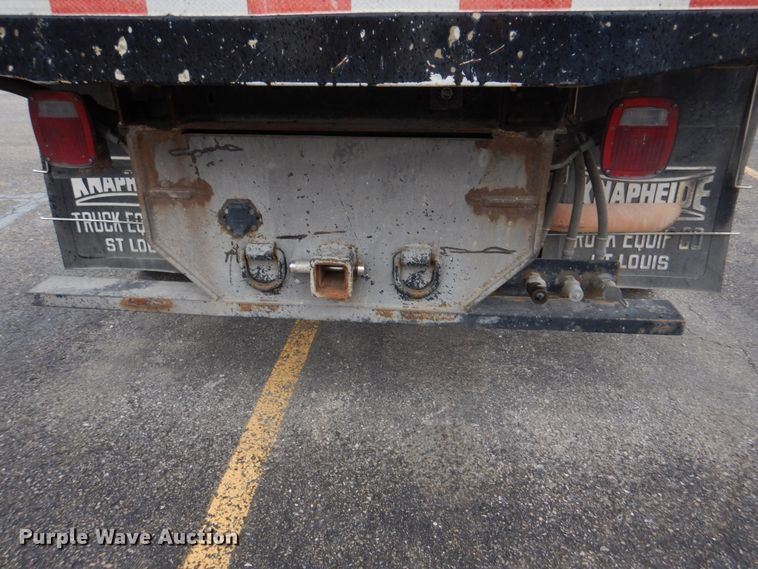 image for item DH8130 2012 Ford F550 Super Duty XL  Crew Cab flatbed truck