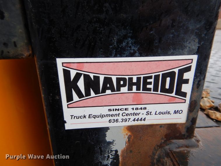 image for item DH8130 2012 Ford F550 Super Duty XL  Crew Cab flatbed truck