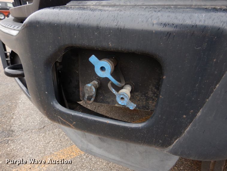 image for item DH8130 2012 Ford F550 Super Duty XL  Crew Cab flatbed truck