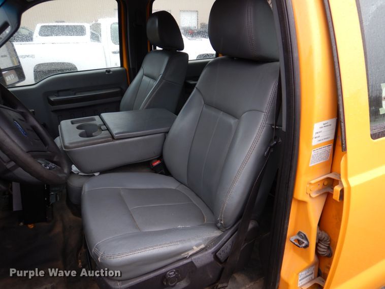 image for item DH8130 2012 Ford F550 Super Duty XL  Crew Cab flatbed truck