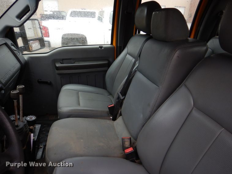 image for item DH8130 2012 Ford F550 Super Duty XL  Crew Cab flatbed truck