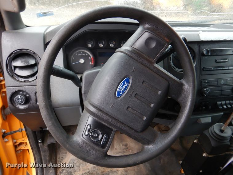 image for item DH8130 2012 Ford F550 Super Duty XL  Crew Cab flatbed truck