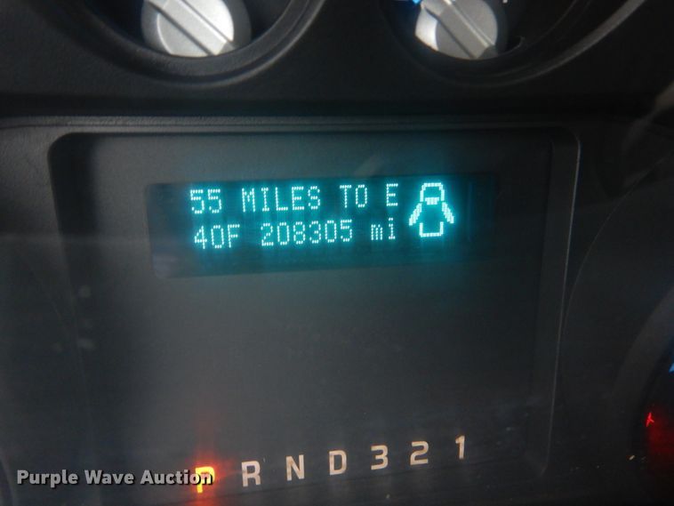 image for item DH8130 2012 Ford F550 Super Duty XL  Crew Cab flatbed truck