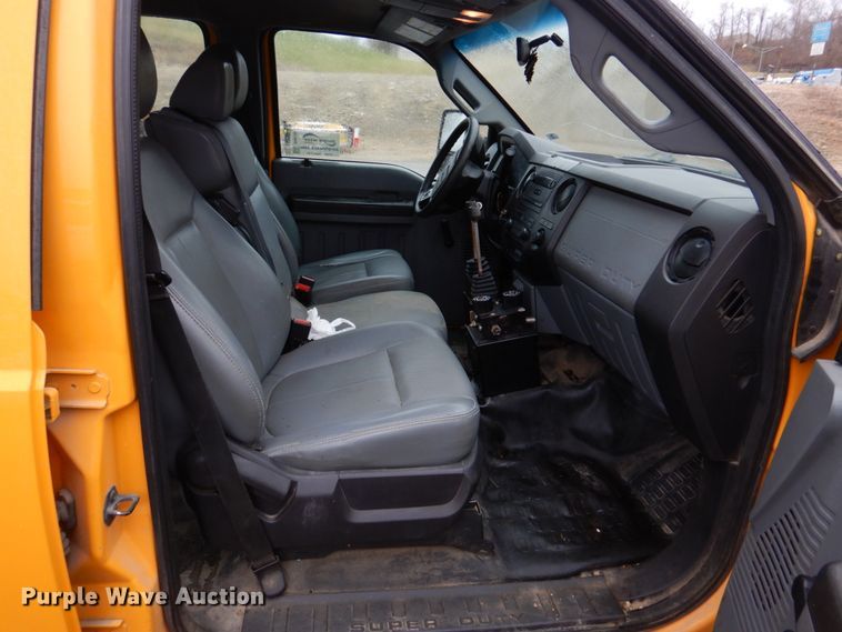 image for item DH8130 2012 Ford F550 Super Duty XL  Crew Cab flatbed truck