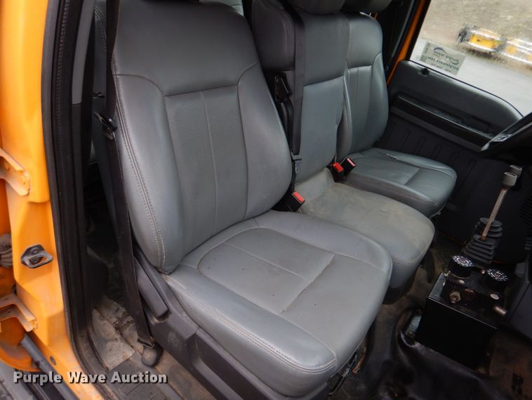 image for item DH8130 2012 Ford F550 Super Duty XL  Crew Cab flatbed truck