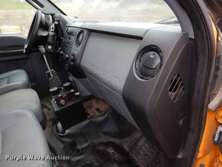 image for item DH8130 2012 Ford F550 Super Duty XL  Crew Cab flatbed truck