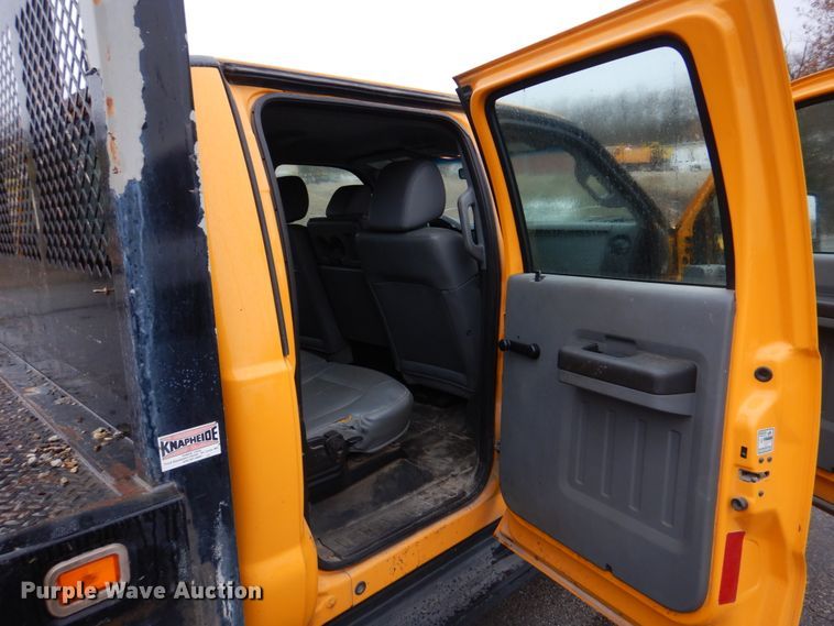 image for item DH8130 2012 Ford F550 Super Duty XL  Crew Cab flatbed truck
