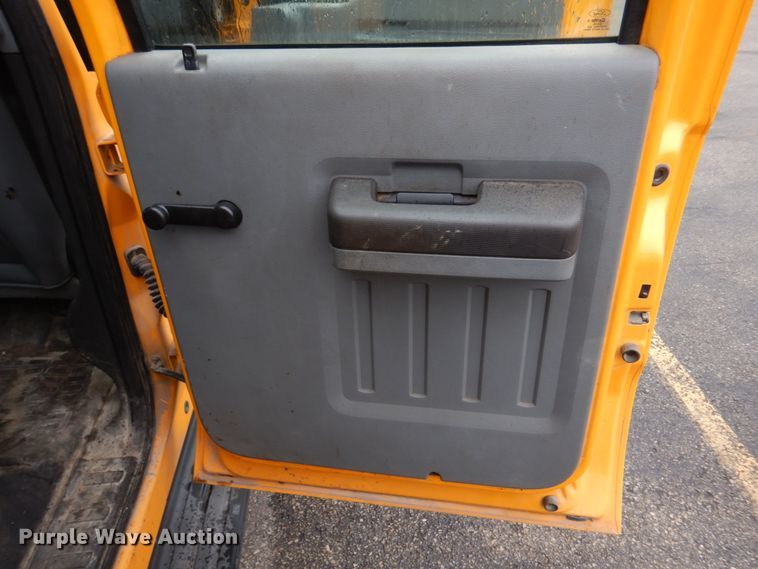 image for item DH8130 2012 Ford F550 Super Duty XL  Crew Cab flatbed truck