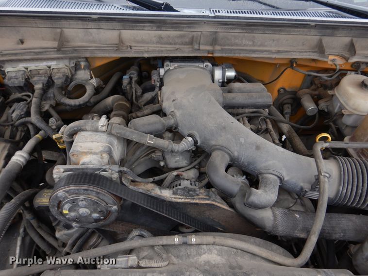 image for item DH8130 2012 Ford F550 Super Duty XL  Crew Cab flatbed truck