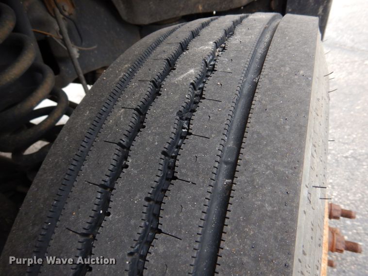 image for item DH8130 2012 Ford F550 Super Duty XL  Crew Cab flatbed truck