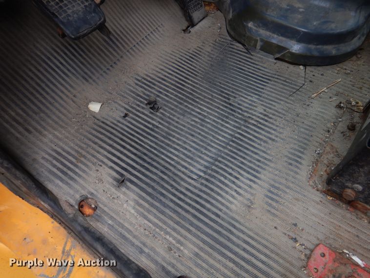 image for item DH8131 1992 Ford L9000  semi truck