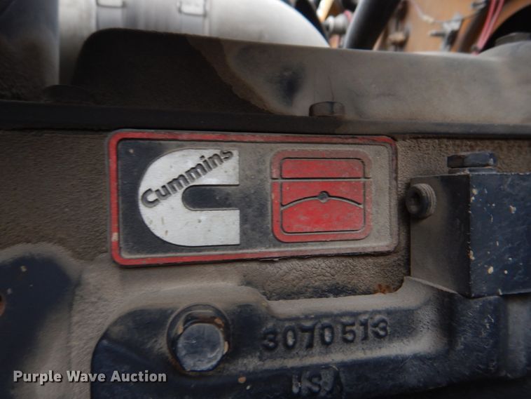 image for item DH8131 1992 Ford L9000  semi truck