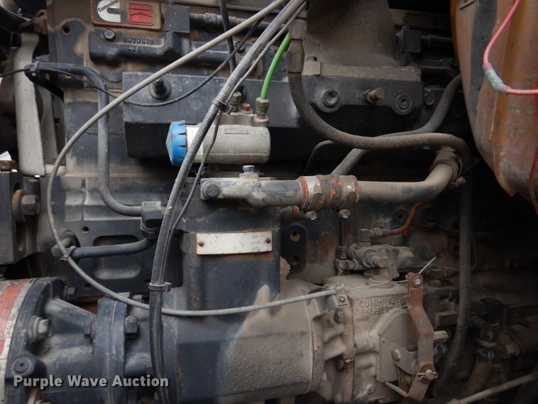 image for item DH8131 1992 Ford L9000  semi truck