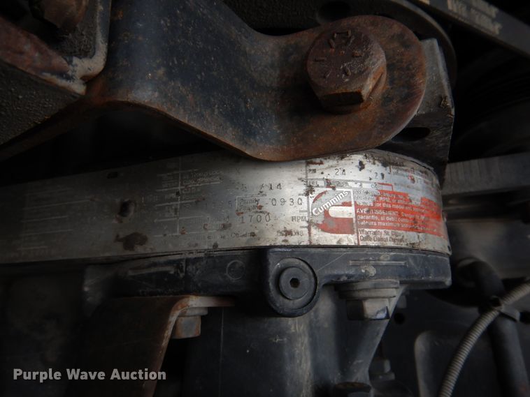 image for item DH8131 1992 Ford L9000  semi truck