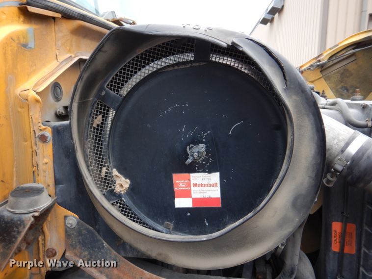 image for item DH8131 1992 Ford L9000  semi truck