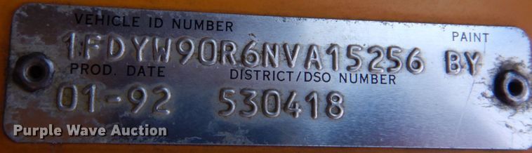 image for item DH8131 1992 Ford L9000  semi truck