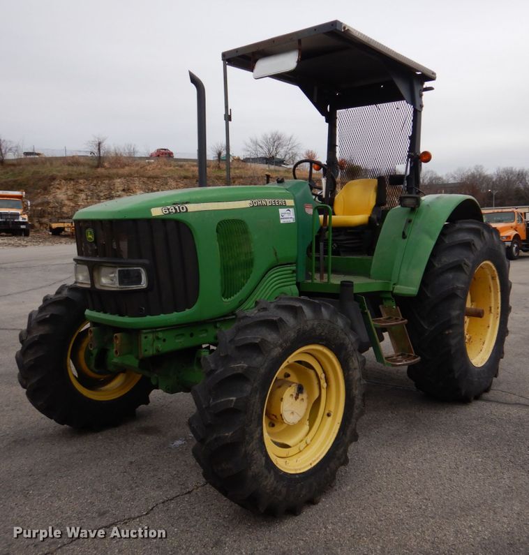 image for item DH8133 2002 John Deere 6420  MFWD tractor
