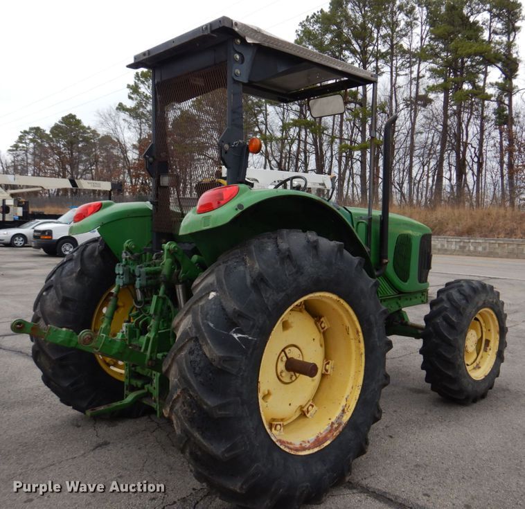 image for item DH8133 2002 John Deere 6420  MFWD tractor