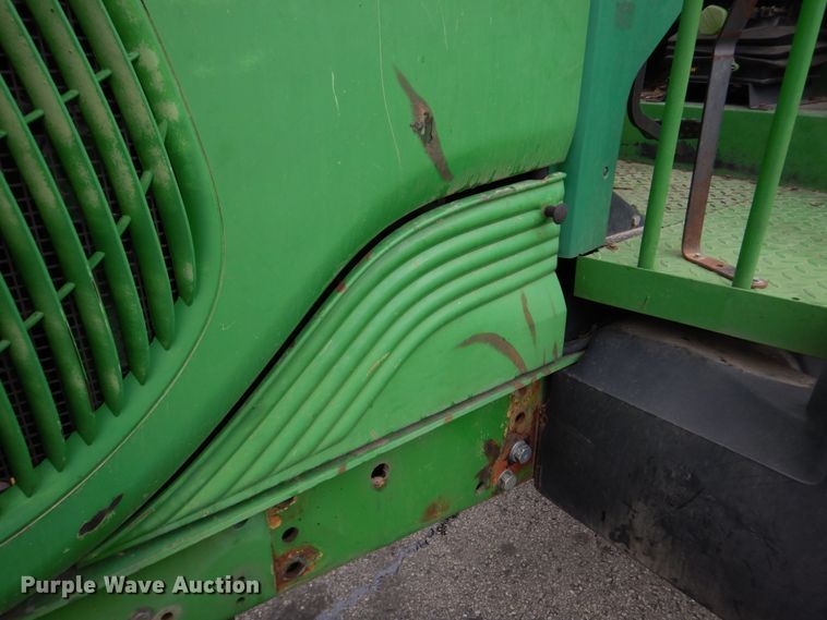 image for item DH8133 2002 John Deere 6420  MFWD tractor