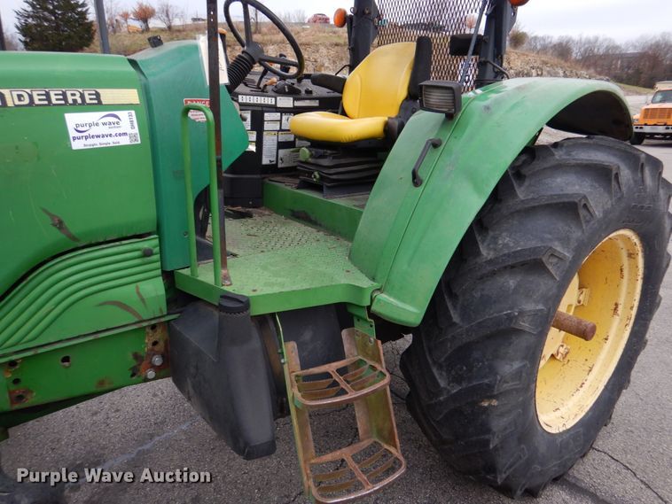 image for item DH8133 2002 John Deere 6420  MFWD tractor