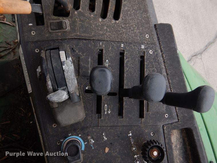 image for item DH8133 2002 John Deere 6420  MFWD tractor